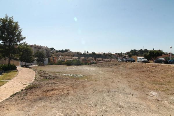 Terreno en calle María de las Mercedes, 10