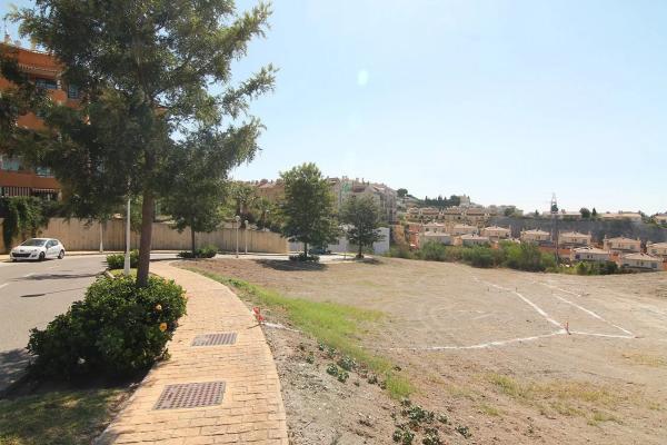 Terreno en calle María de las Mercedes, 10