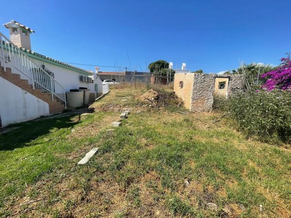 Terreno en Benajarafe