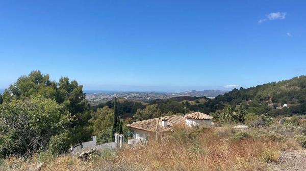 Terreno en calle Goya Las Lomas, 5