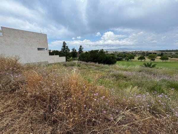 Terreno en calle Moreras de Baviera, 31
