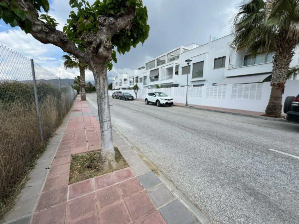 Terreno en calle Moreras de Baviera, 31