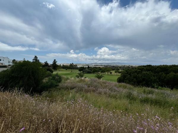 Terreno en calle Moreras de Baviera, 31