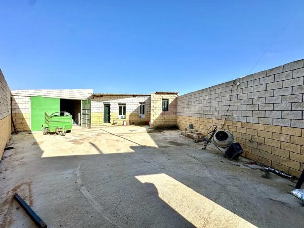 Terreno en calle Al-Andalus