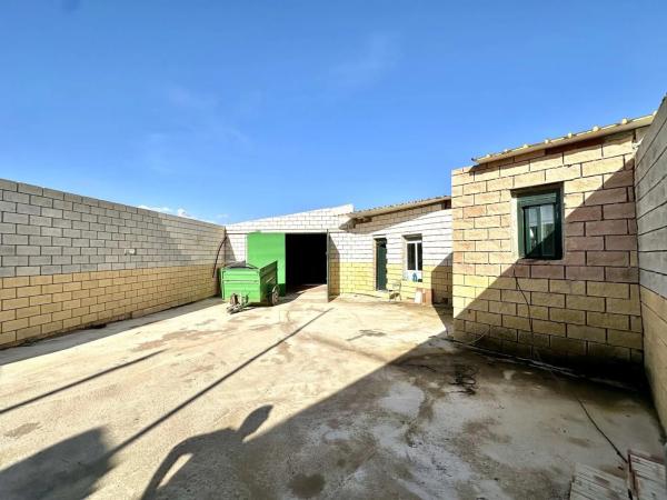 Terreno en calle Al-Andalus