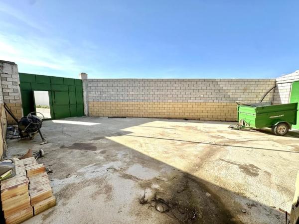 Terreno en calle Al-Andalus