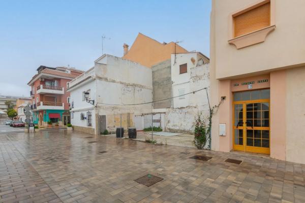 Terreno en calle Picasso