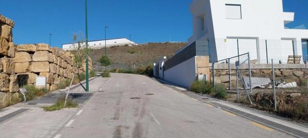 Terreno en Barrio Limonar