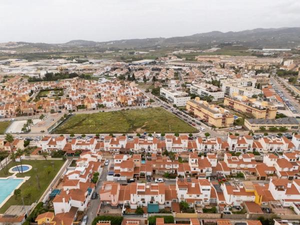 Terreno en calle Lichi, 3