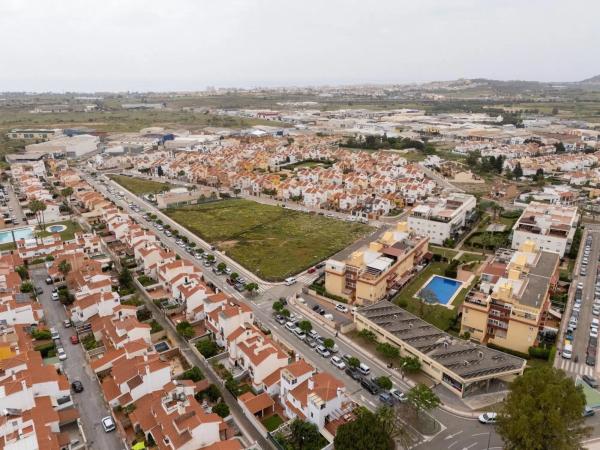 Terreno en calle Lichi, 3