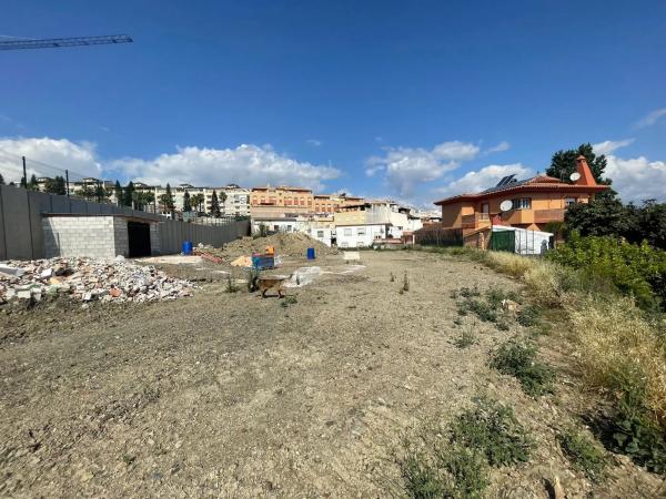 Terreno en calle Rocio, 15