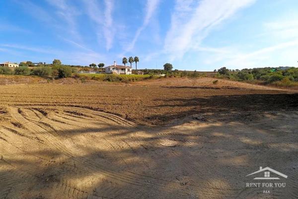 Terreno en calle Cruz