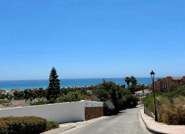 Terreno en calle del Granate, 11