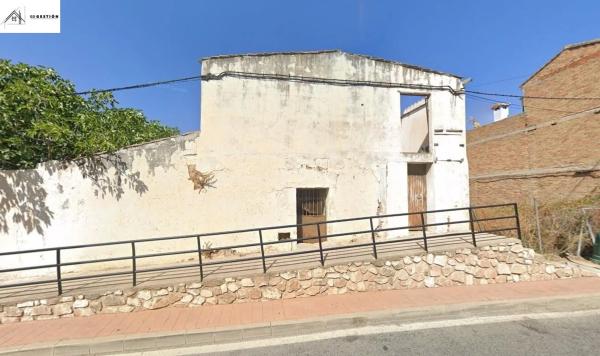 Terreno en avenida de Guaro