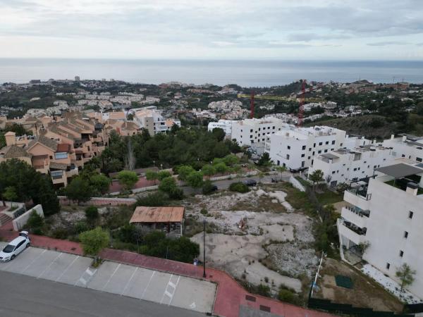 Terreno en avenida Rocas Blancas