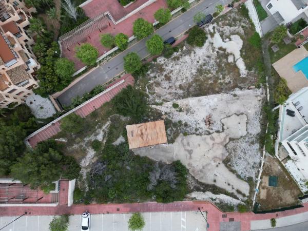 Terreno en avenida Rocas Blancas