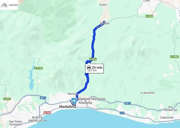 Terreno en avenida de Guaro