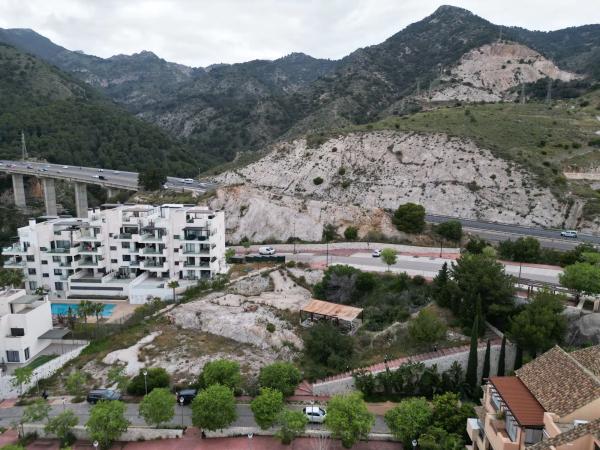 Terreno en avenida Rocas Blancas