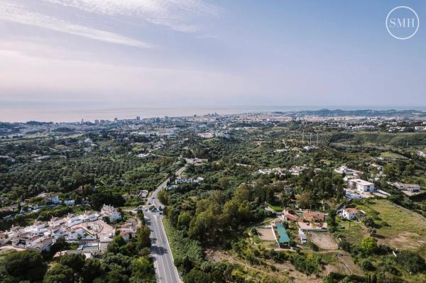 Terreno en calle Alcaparras