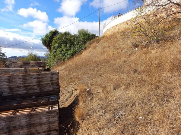 Terreno en Almogía