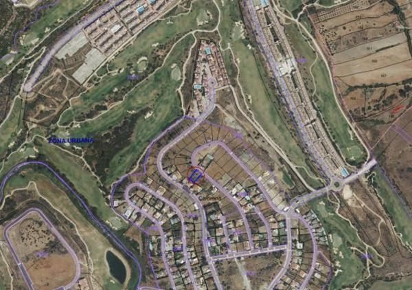 Terreno en calle Guatemala