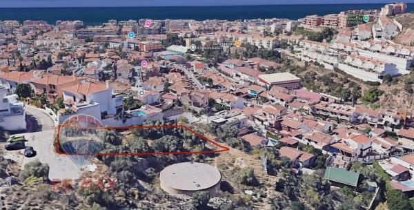 Terreno en calle Hortensia