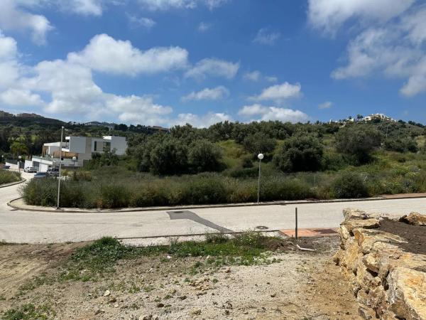 Terreno en Barrio Hipódromo-Cerrado del Águila