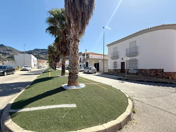 Terreno en avenida Europa