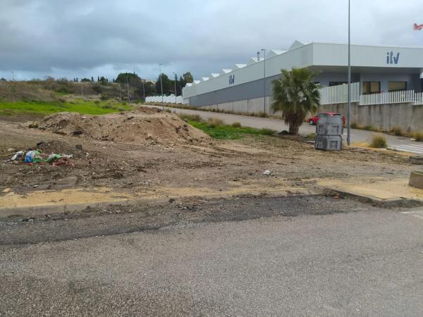 Terreno en calle Luxemburgo, 28