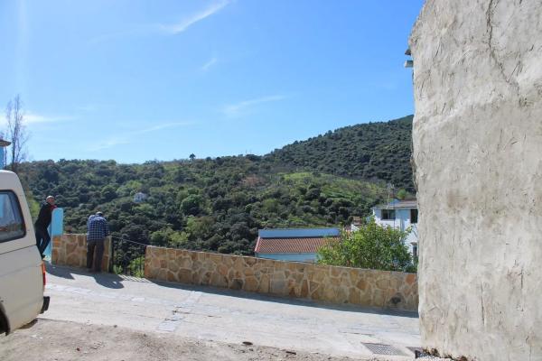 Terreno en calle Genal