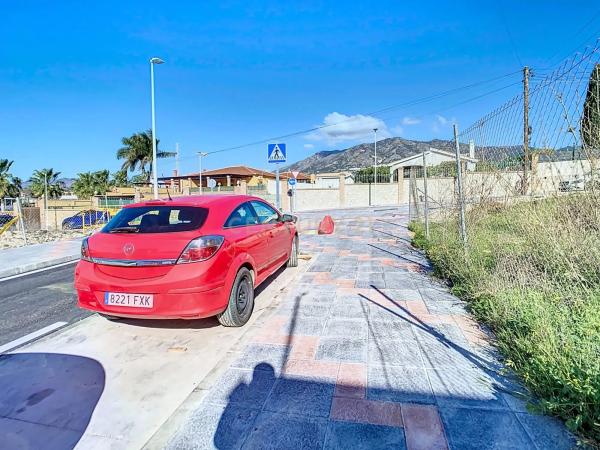 Terreno en calle Carolina