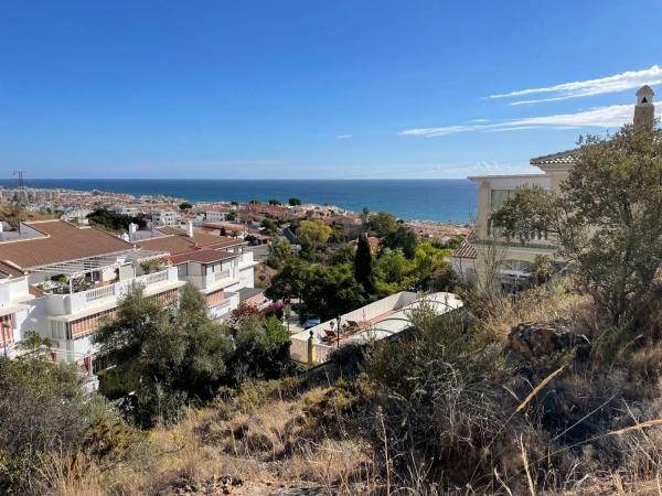 Terreno en calle Acebuche, 25