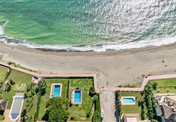 Terreno en avenida del Rhin, 1