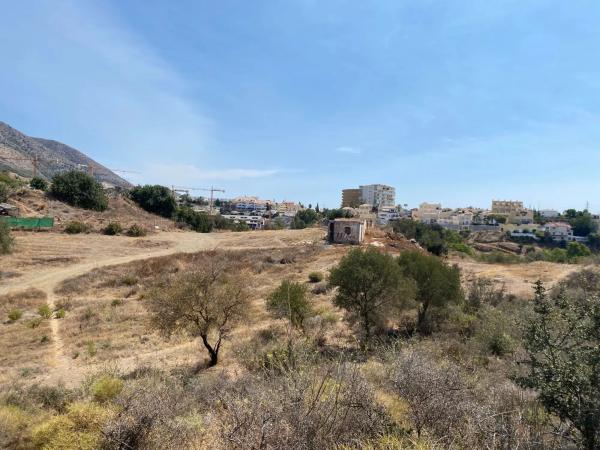 Terreno en camino de la Cantera