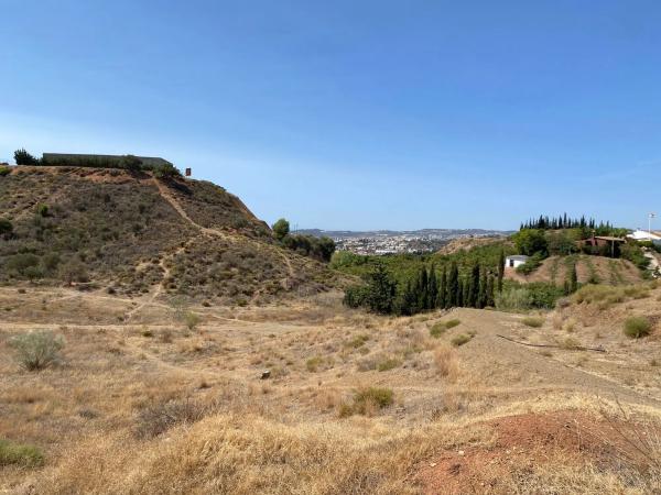 Terreno en camino de la Cantera