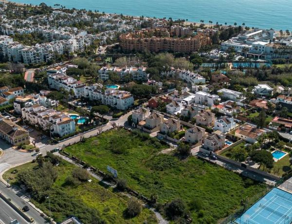 Terreno en calle de la Luna