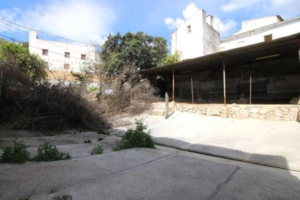 Terreno en calle Coin, 65