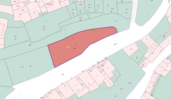 Terreno en calle Arroyo