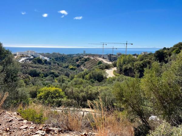 Terreno en carretera de Lomas de Marbella, 182