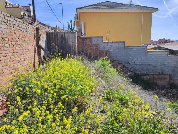 Terreno en calle Pérez de Ayala, 14