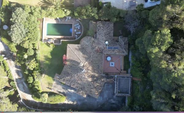 Terreno en calle Azahar