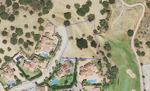 Terreno en calle Valencia de Mijas Golf