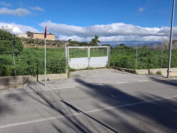 Terreno en camino de la Acequia