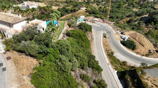 Terreno en alto Urbanizacion Montemayor