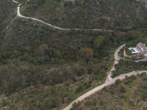 Terreno en calle Lomilla