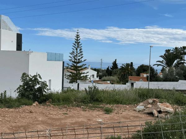 Terreno en calle Londres