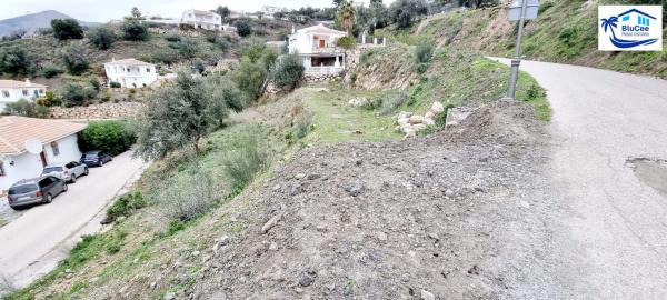 Terreno en Urb. El Mirador de la Axarquia