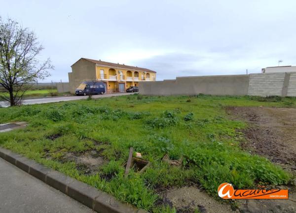 Terreno en calle Pilar Bardem