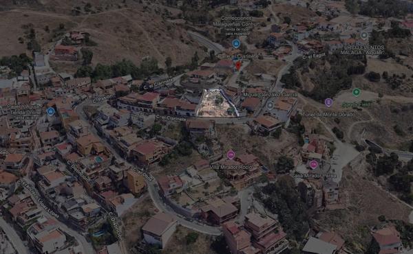 Terreno en calle el Clarinete