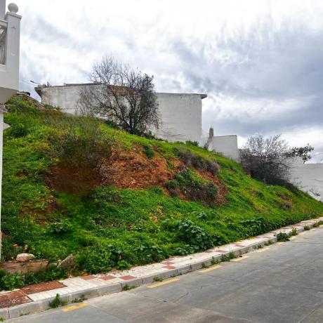 Terreno en calle el Clarinete